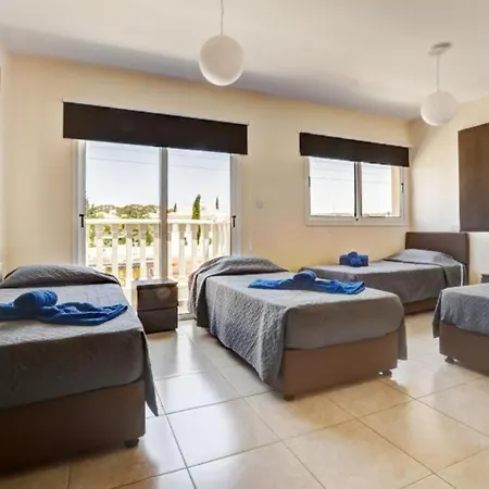 Villa Tasia *