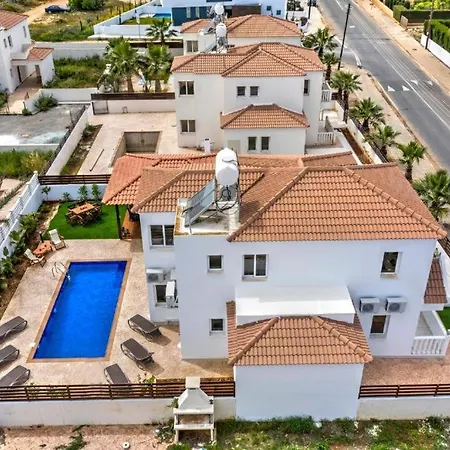 Tasia Villa Aya Napa